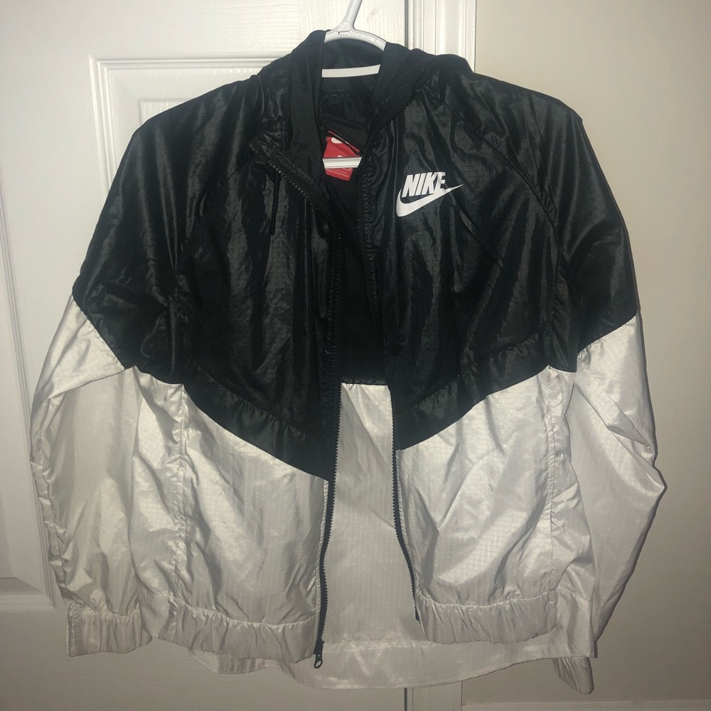 Nike windbreaker